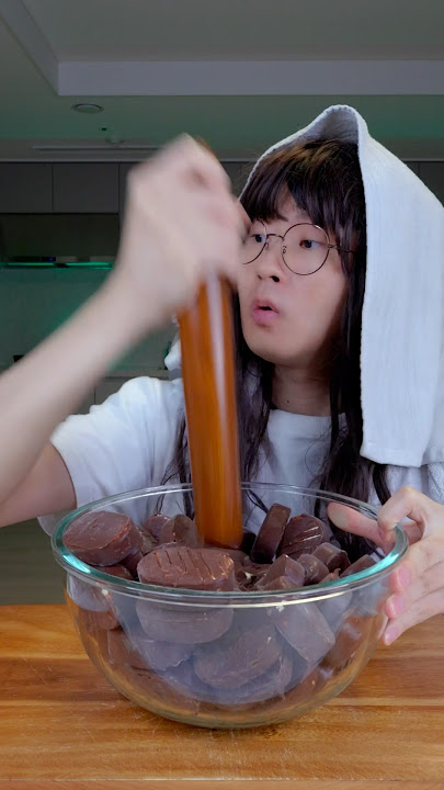 How to make doughnut ice cream sandwich