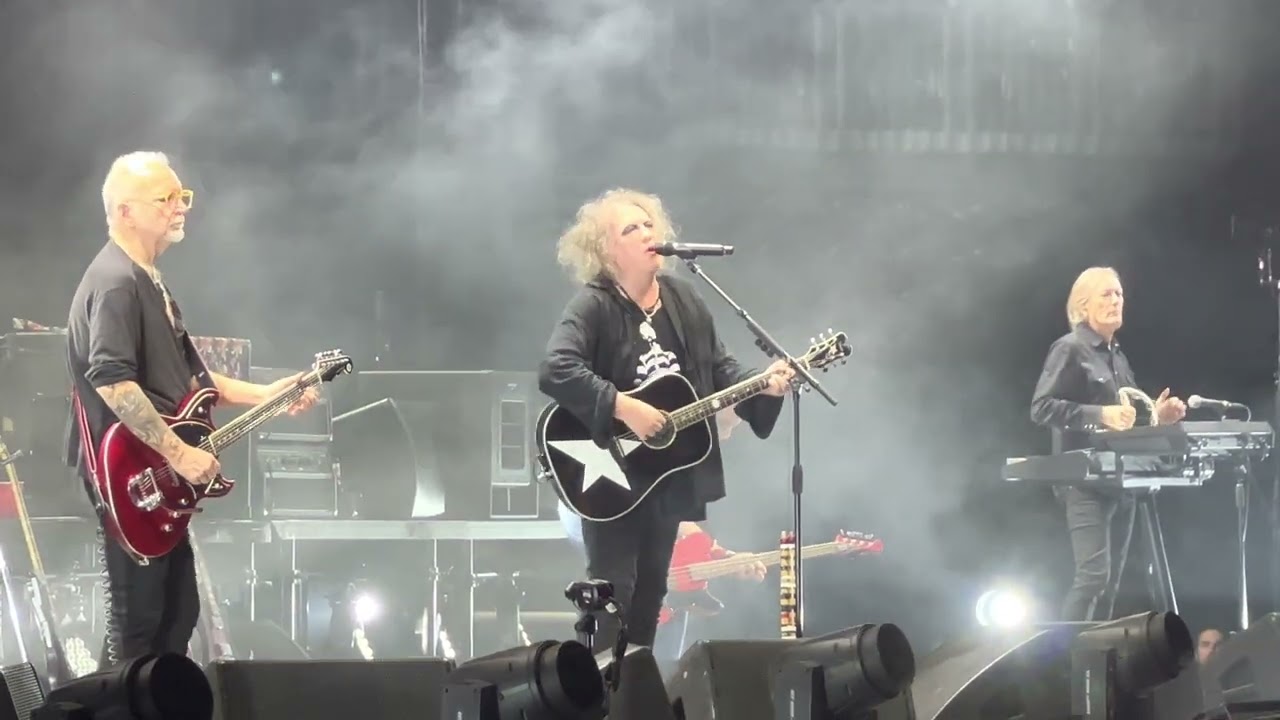 The Cure - Boys Don’t Cry, Live @ Arena Zagreb, October 27th 2022