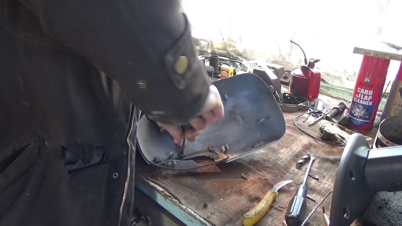 Кадр 2 из видео Как Разобрать Зеркало На Газели. Замена Повторителя Поворота