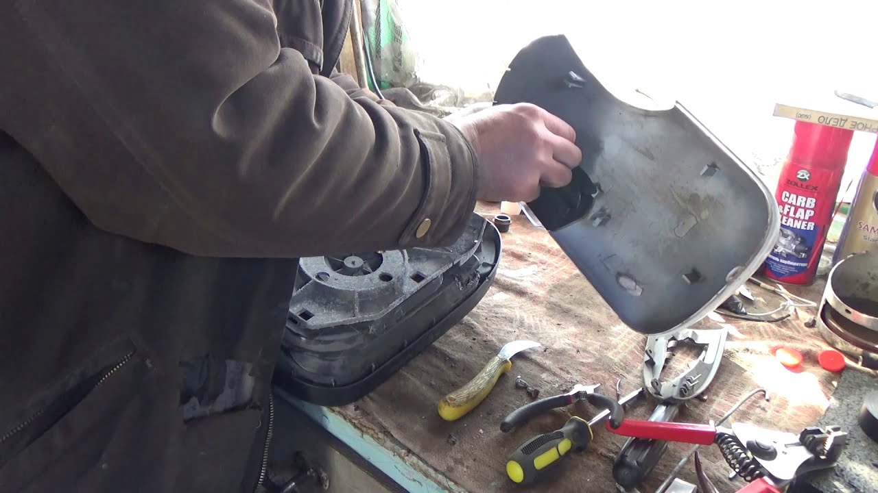 Кадр 3 из видео Как Разобрать Зеркало На Газели. Замена Повторителя Поворота