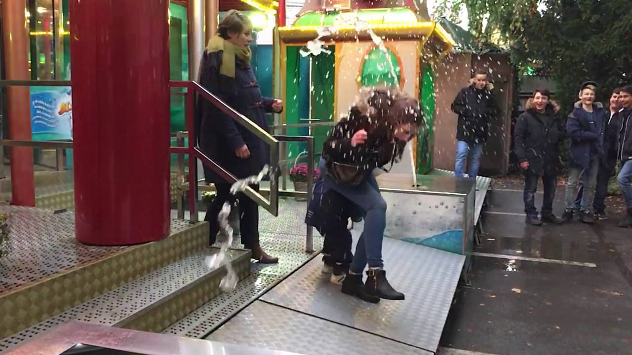 Sim-Jü Werne - Kirmes - Aqua Velis Volltreffer SlowMo - 22.10.2016