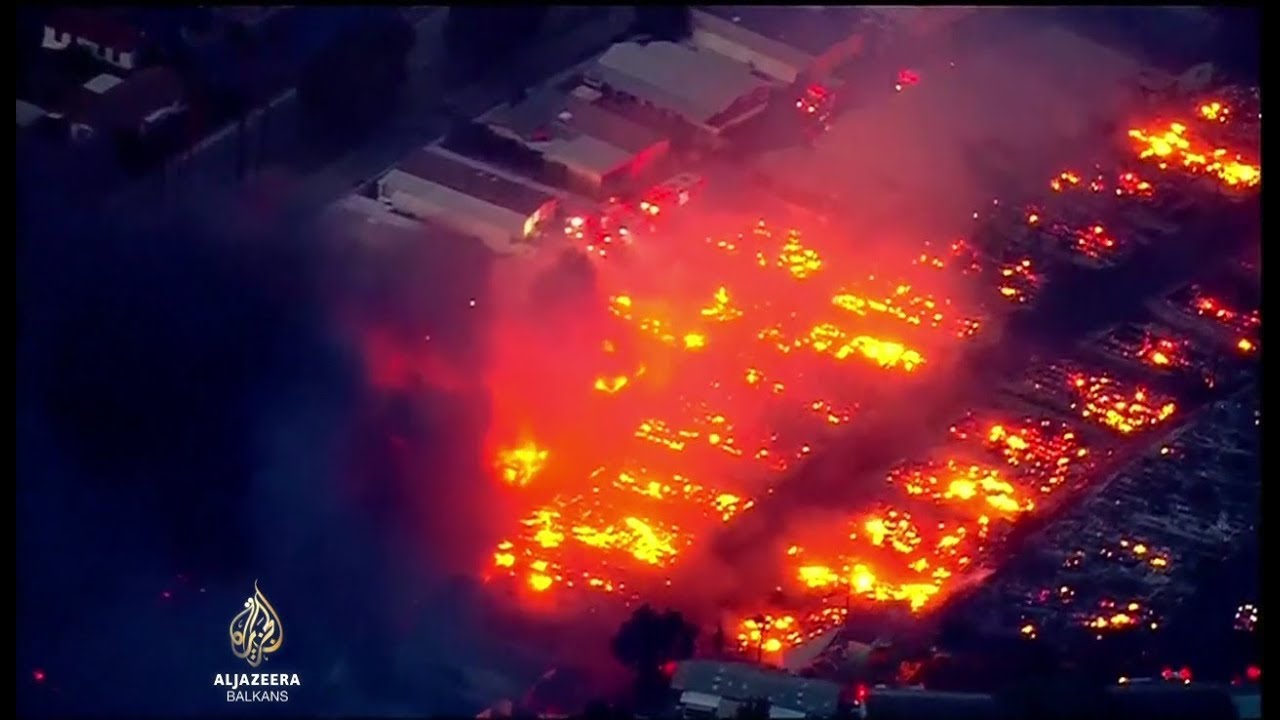 كاليفورنيا: إجلاء أكثر من 200 ألف شخص بسبب حرائق الغابات