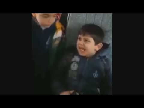 Komando Marşı Söyleyen Çocuk ( Mükemmel Edit )