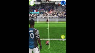 Football strike-trying to help a friend to get score cup ✌️( HOANG ) screenshot 3