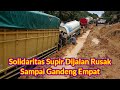 Solidaritas Supir Dijalan Rusak Sampai Gandeng 4 HINO Shaliha Main Lumpur Yang Viral Di Tik Tok