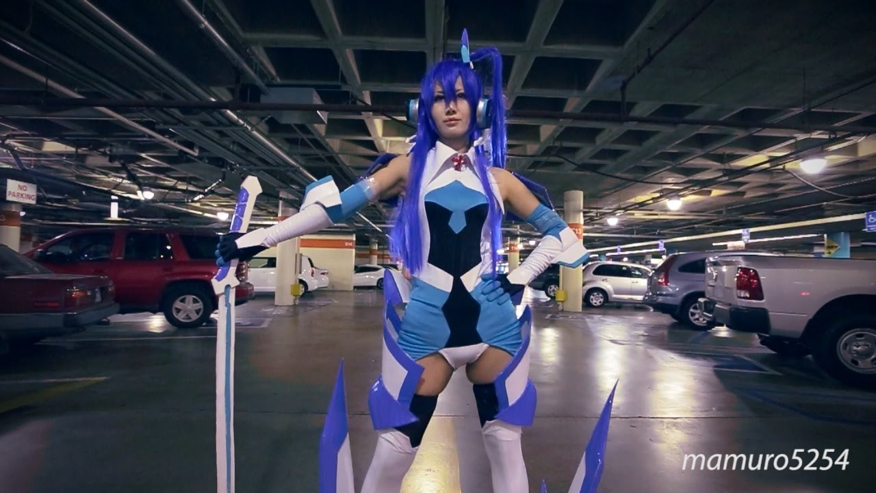 ANIME EXPO 2014 EPIC COSPLAY SHOWCASE WITH SOME LEAGUE OF LEGENDS COSPLAYERS [10 DAYS AFTER EDIT]