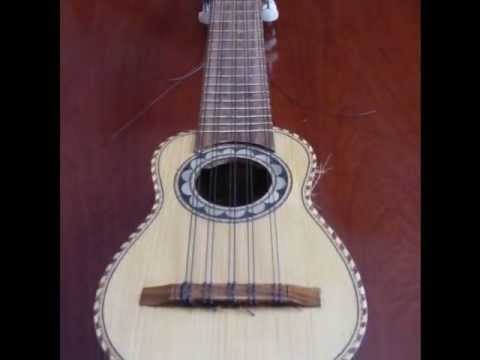 MI CHARANGO_HECTOR SOTO