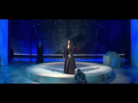 Xenia Cumento sings Der Hölle Rache (Queen of the Night aria from Die Zauberflöte)