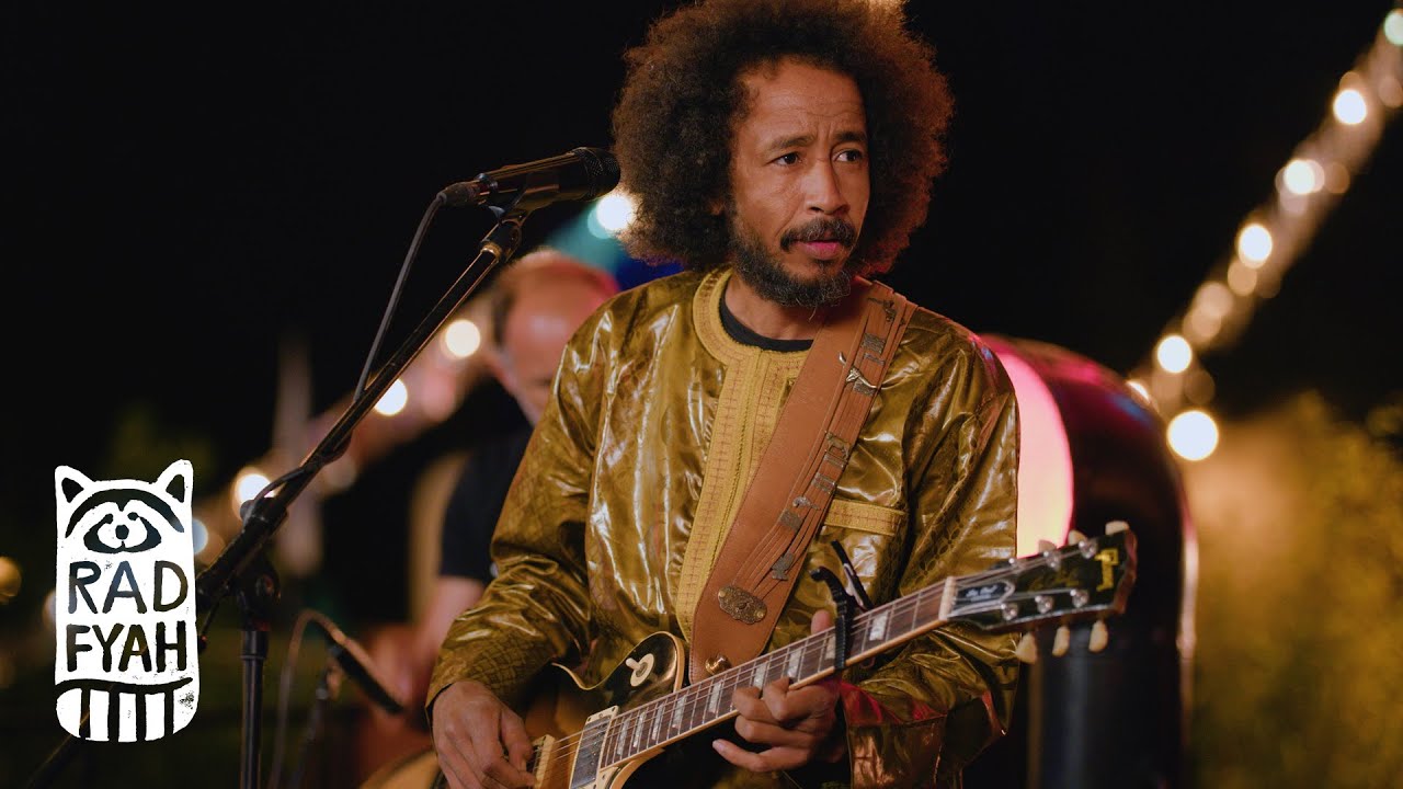 Tamikrest - Fassous Tarahnet - Rad Fyah Studio (on the road) Live Session