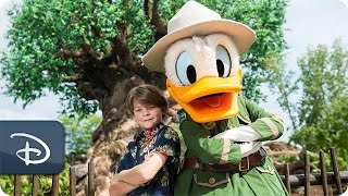 ‘Pete’s Dragon’ Actor Oakes Fegley Visits Walt Disney World Resort