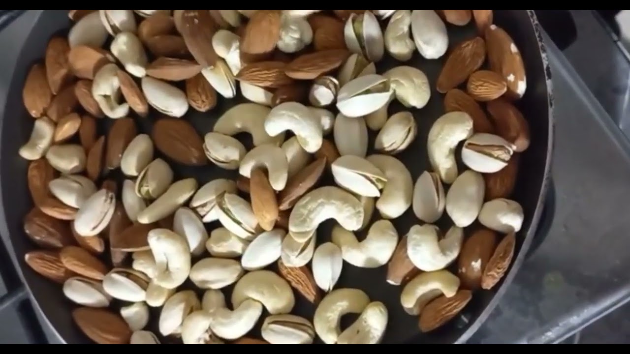 طريقة تحميص المكسرات  في البيت.. قرمشة وطعم لا يقاوم!