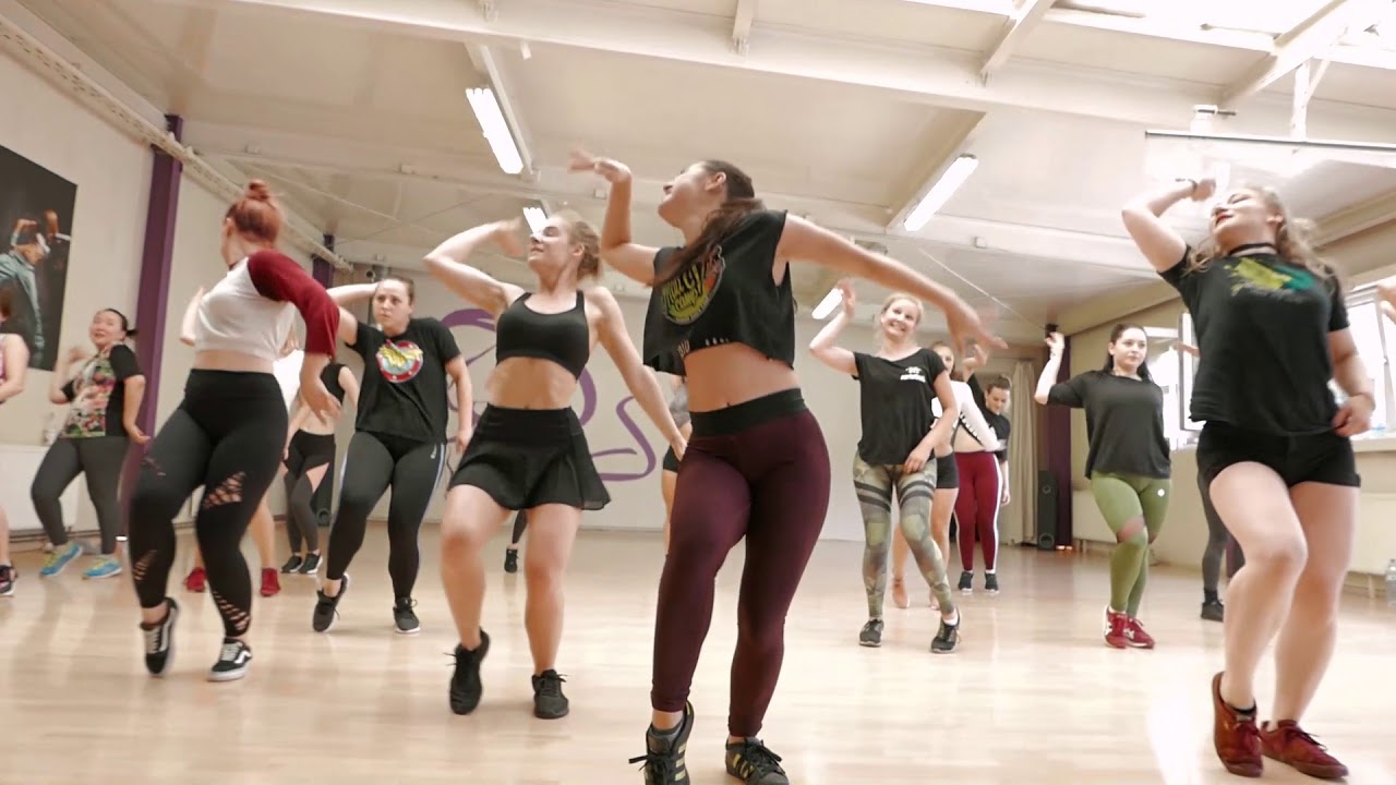 Free Up Yuhself vol. 2 | Kasia Jukowska dancehall steps class