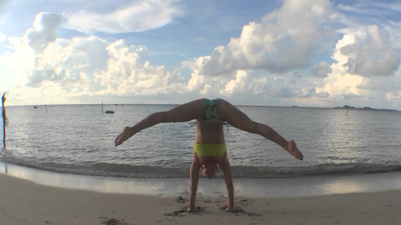 handstand atcoder Yoga in Koh Samui: Wide Leg Handstand