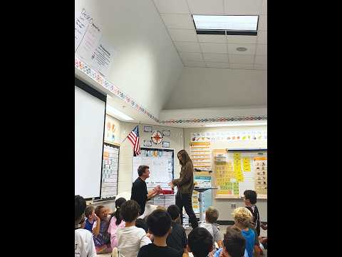 Teacher S Boyfriend Turned Storytime Into A Proposal