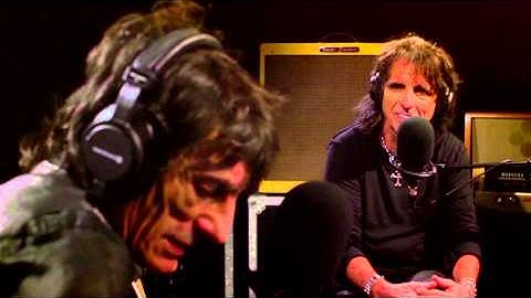 Alice Cooper and Ronnie Wood on The Beatles success