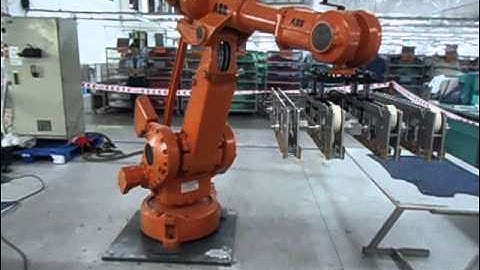 Demon Robot ABB gắp sản phẩm