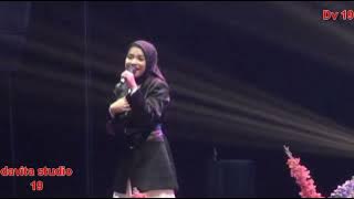 Tasya rosmala alamate anak Sholeh di lapangan ngabar (@davitastudio6948 )