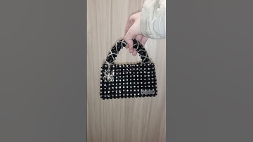 Túi pha lê cá tính + sang trọng #larissabeadedluxe #phukienthoitrang #tuiphale #tuixachtay