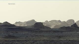 NASA rover photographs Martian dawn screenshot 2