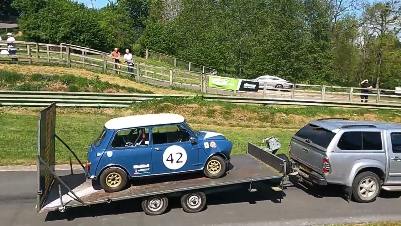 Classic mini 1380 Prescott Minifest hillclimb (mini rolls over!)