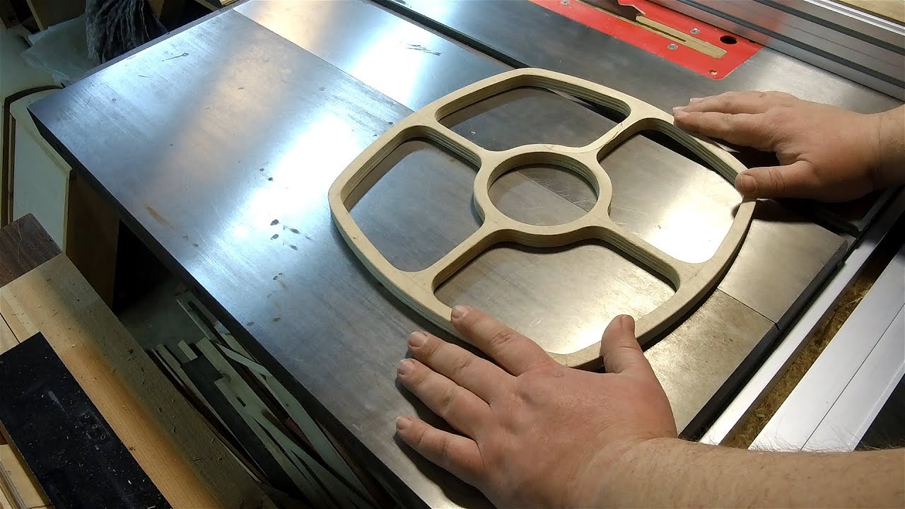 Шаблон для менажницы. A template for a serving plate.