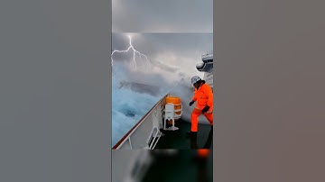 North sea terror 😱😱 #northsea #tsunami #ship #ocean #waves #shorts #viralvideo #ai