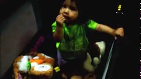 Milagros Yaez bailando huayno