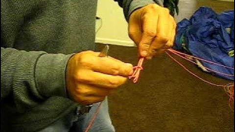 Replacing a broken paraglider line
