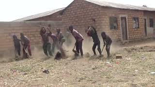 WAJUE WAFIPA WANAVYOSHIRIKIANA KUFANYA KAZI ZA KILIMO KWA MKONO #sumbawanga #matanga