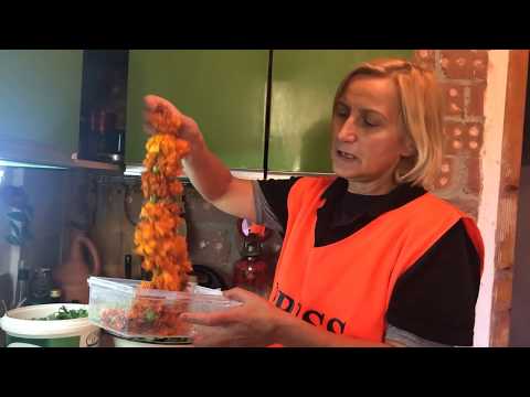 Pickled green tomatoes with saffron   მწვანე პომიდვრის მწვნილი ზაფრანით