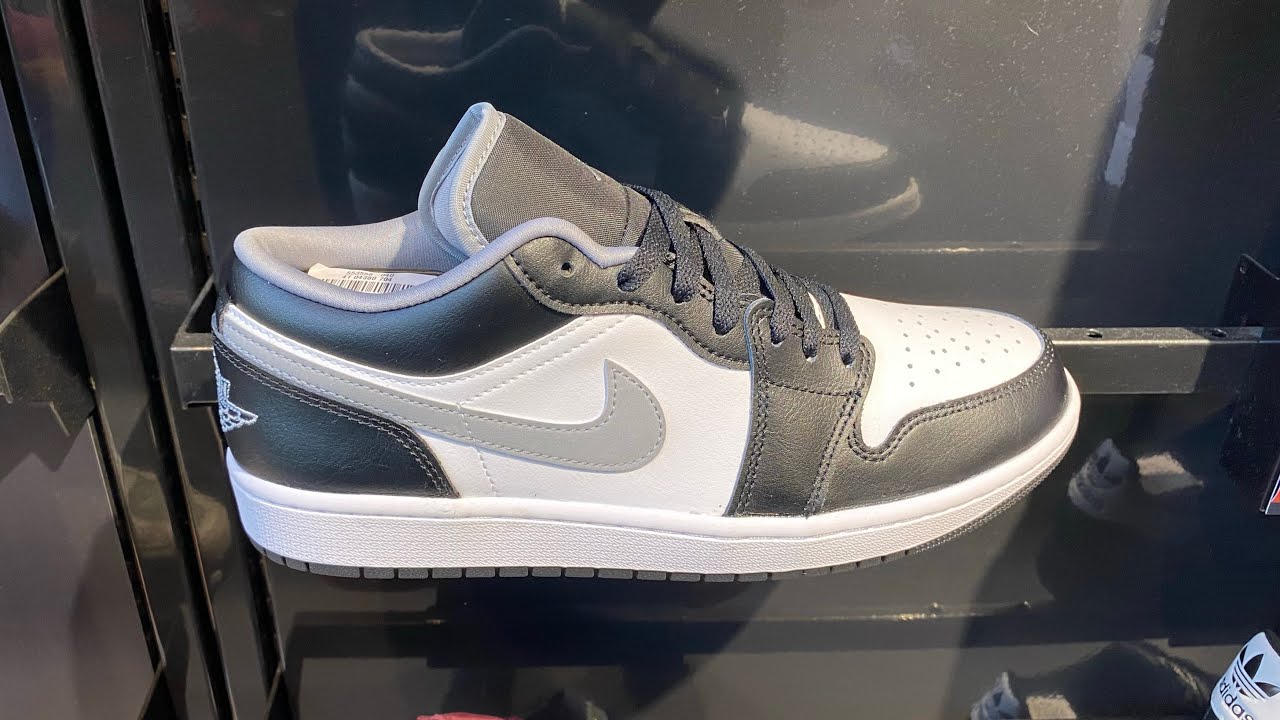 Jordan 1 Low Black White Grey. SIZE 10.5 - 553558-040 Nike Air Jordan 1 Low Black White Grey 553558-040 Mens New  main image 3