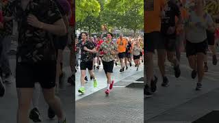 The Brewery-Run. . 7,5 Km . Drie Keer Pause Voor Bier.