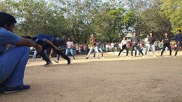 SHRUTHI 2K19 flashmob @CBIT