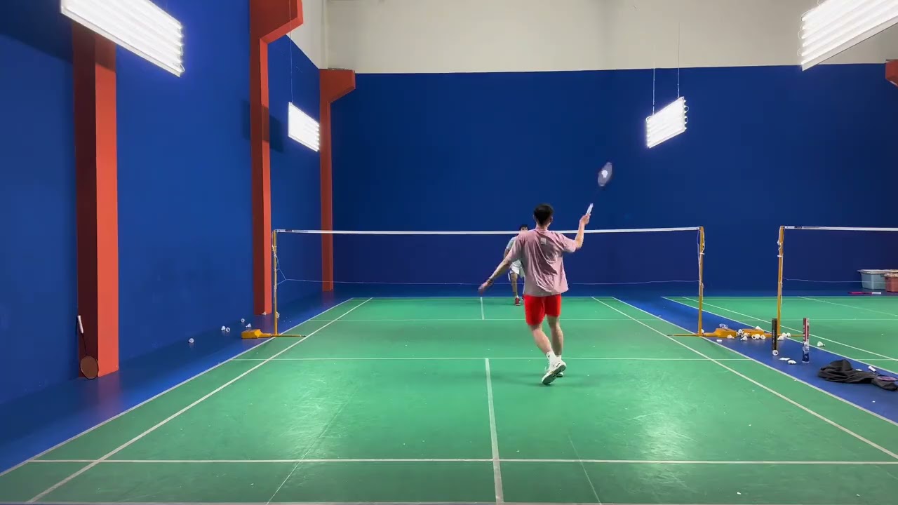 How can the third-level Chinese badminton team improve further