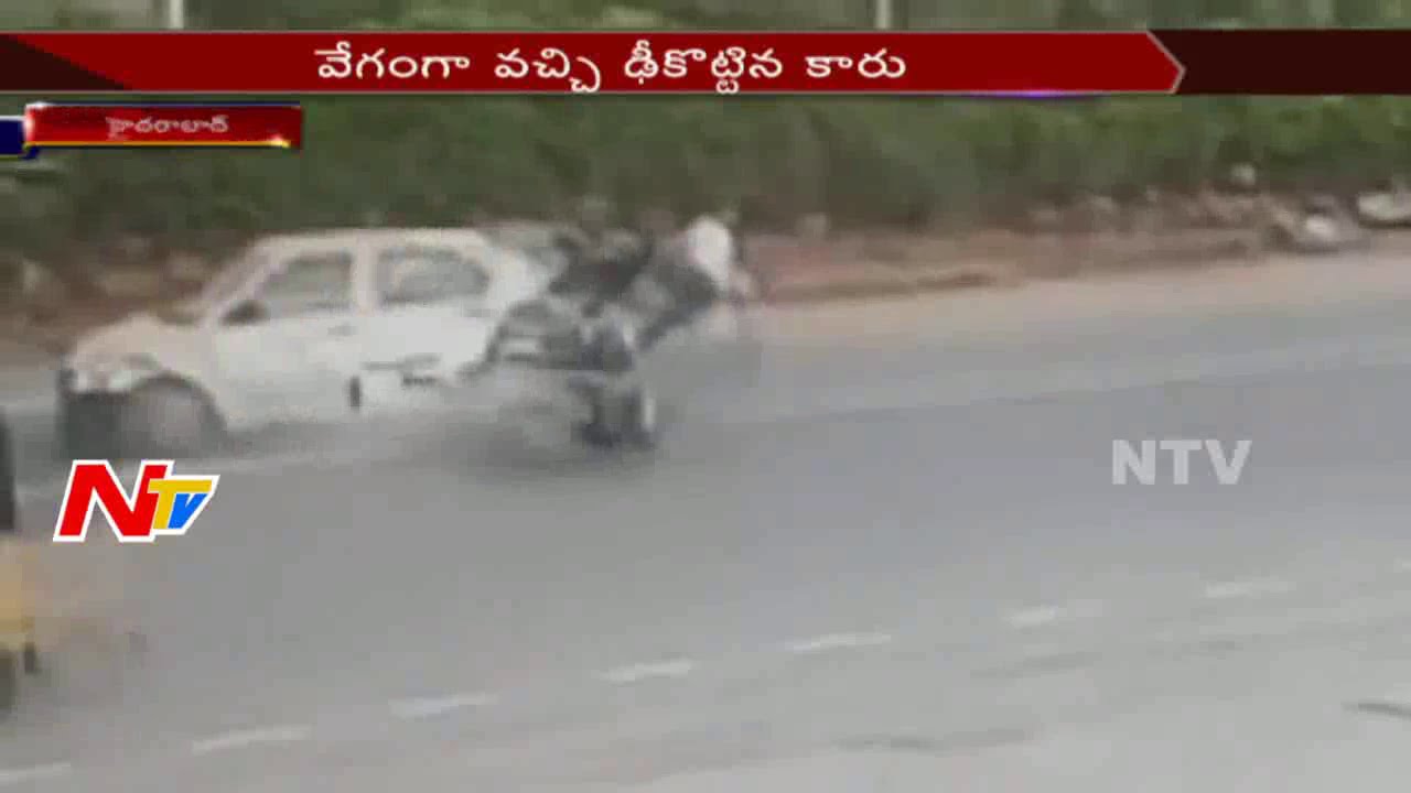 CCTV Footage : Bike Mishap due to Wrong Route near Zoo Park in Hyderabad || NTV