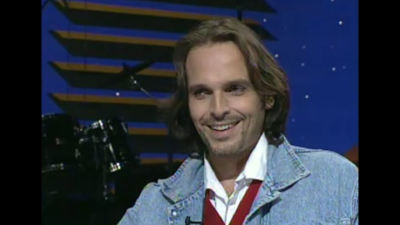 Miguel Bosé en su faceta más divertida | Una vez Más |1994