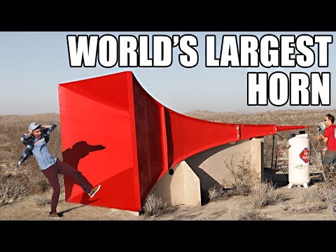 Le plus grand klaxon du monde brise du verre