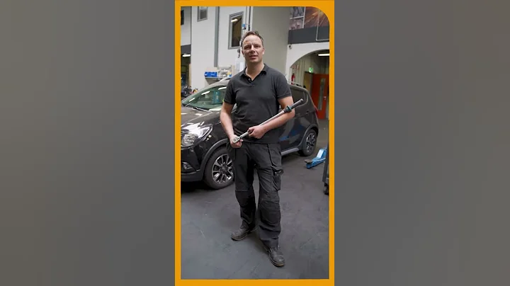 Docent motorvoertuigen John Geurs  vertelt | MBO A...