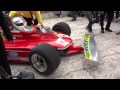Arnoux accende la Ferrari F1 312 T4 di Villeneuve