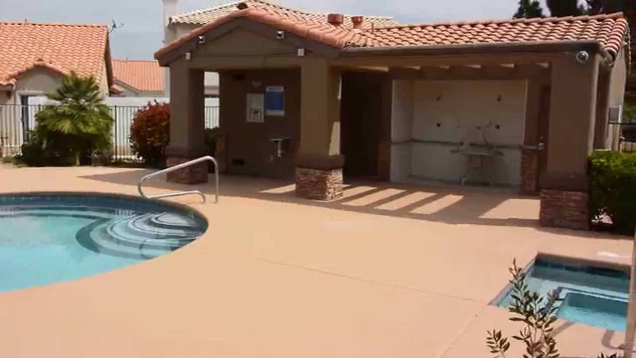 Portraits at Painted Desert