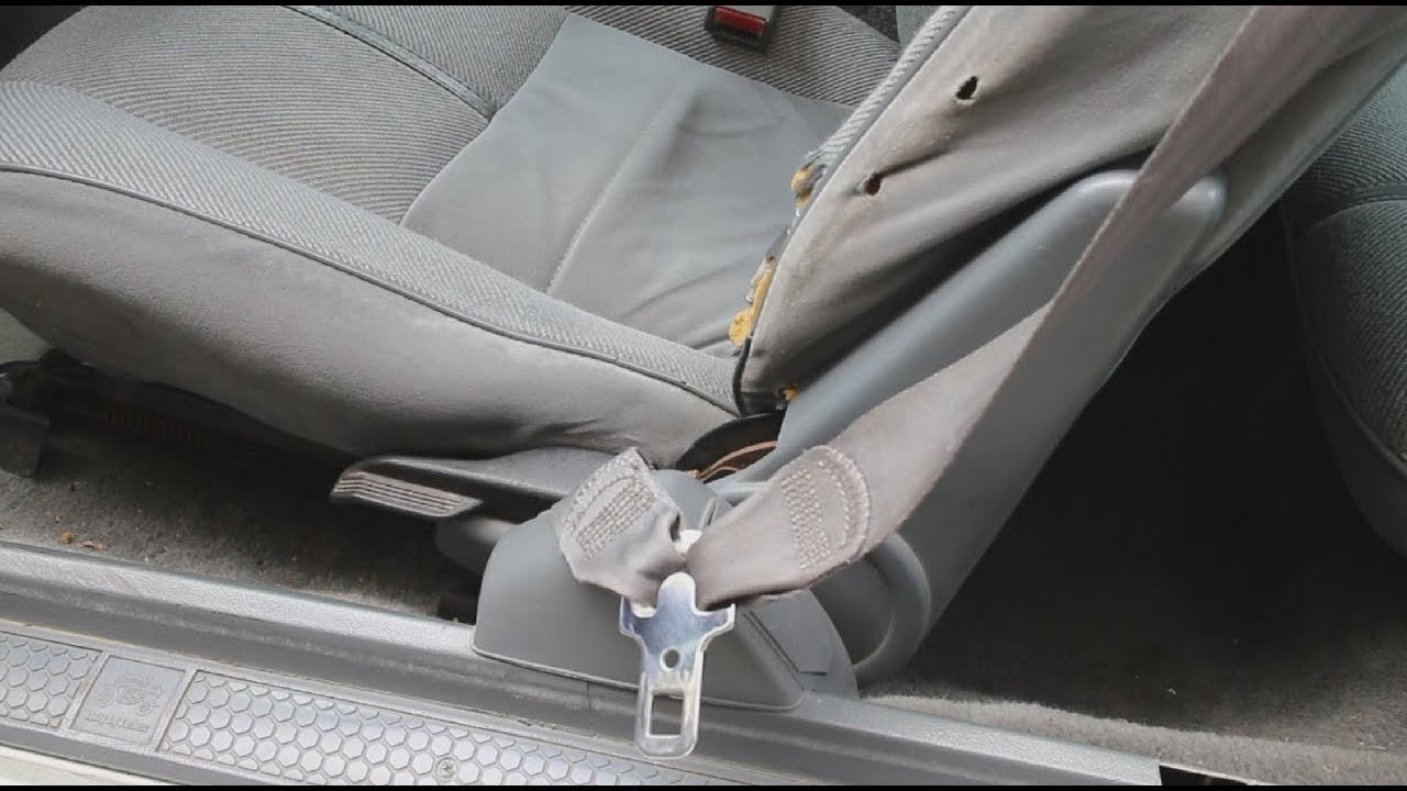 82-92 Camaro Firebird Light Sand Gray Front Seat Belt Buckles NEW GM PAIR