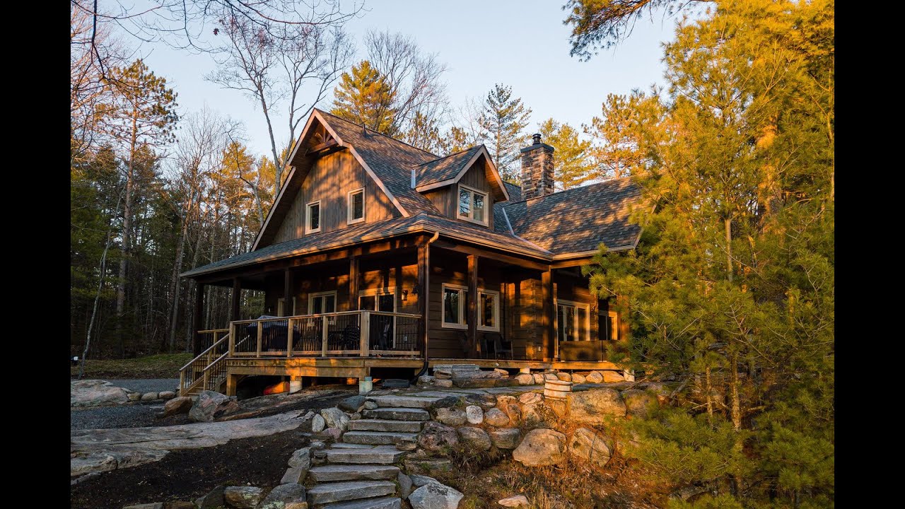 Muldrew Lake Log Home, Gravenhurst, ON - Sotheby's International Realty Canada