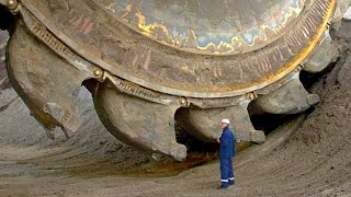 TOP 10 LARGEST LAND VEHICLES ON EARTH