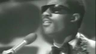 Video thumbnail of "Stevie Wonder I Don't Know Why on TOTP"