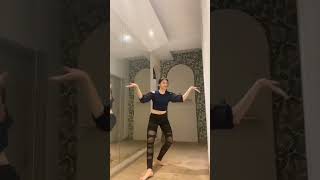 Perpisahan di Ujung Jalan | Tarian Jaipong 💃 #shorts