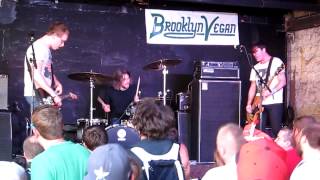 METZ - Wet Blanket - BrooklynVegan SXSW day party at old Emo's Austin TX 3/14/13