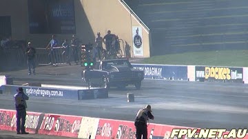 MARK ARBLASTER BLOWN V8 VALIANT COUPE ( WAR440 ) RUNS 8.64 @ 160 MPH AT SYDNEY DRAGWAY 19.5.2012