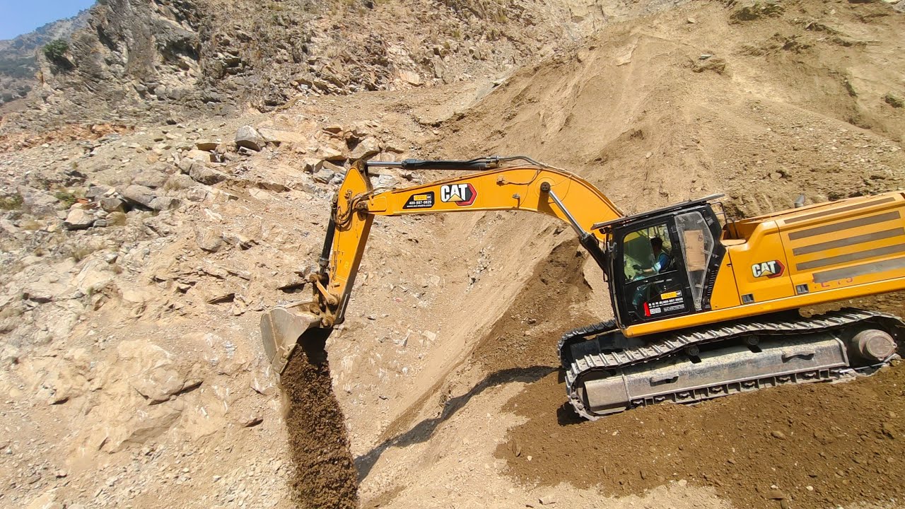 CAT 336 Excavator Road Cutting & Culvert Digging | Truck Loading + Operator Training