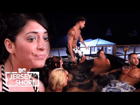 Where's The Beach?! 🏖️ Jersey Shore Throwback Clip 