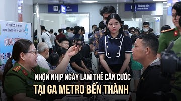 Cảnh sát đến tận ga metro cấp thẻ căn cước cho người dân